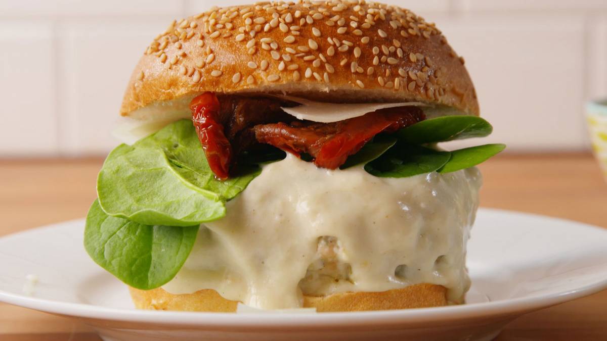 Perfect-Restaurant-Food-Chicken-Alfredo-burger-1920x1080.jpg